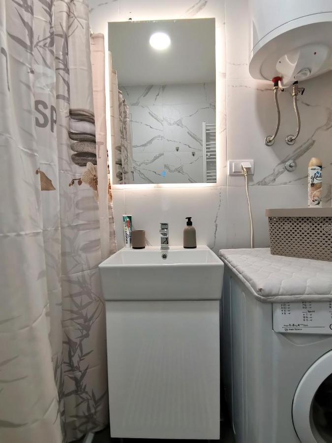 Apartamento Stan Na Dan M Novi Sad Exterior foto