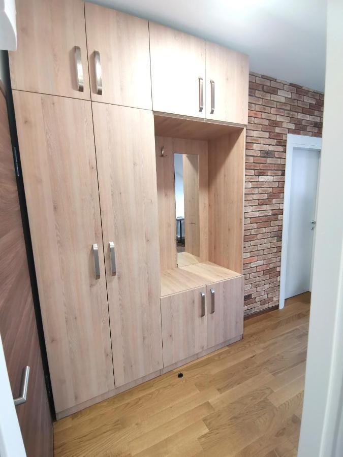 Apartamento Stan Na Dan M Novi Sad Exterior foto
