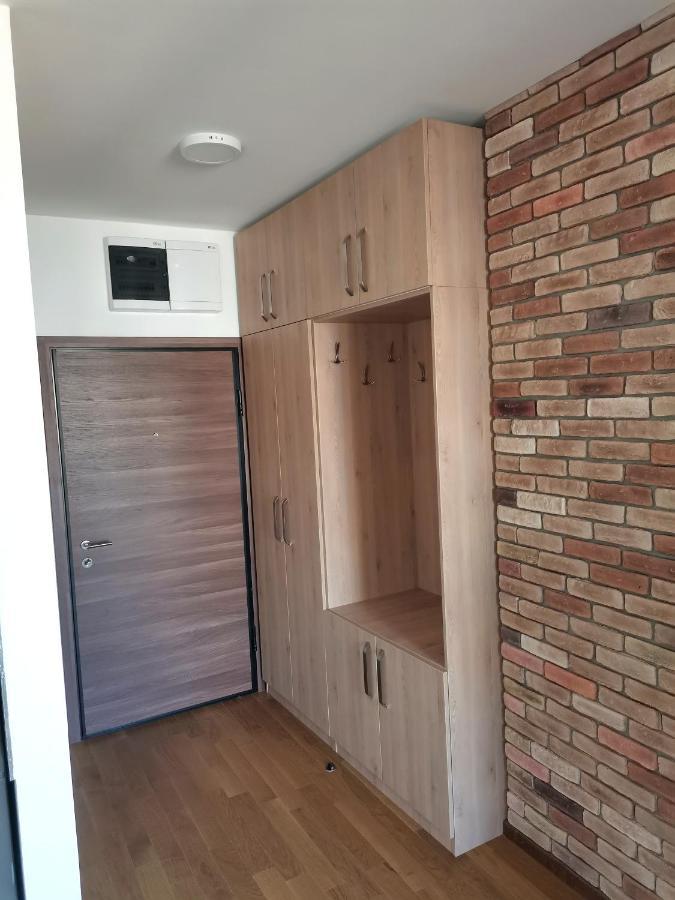 Apartamento Stan Na Dan M Novi Sad Exterior foto