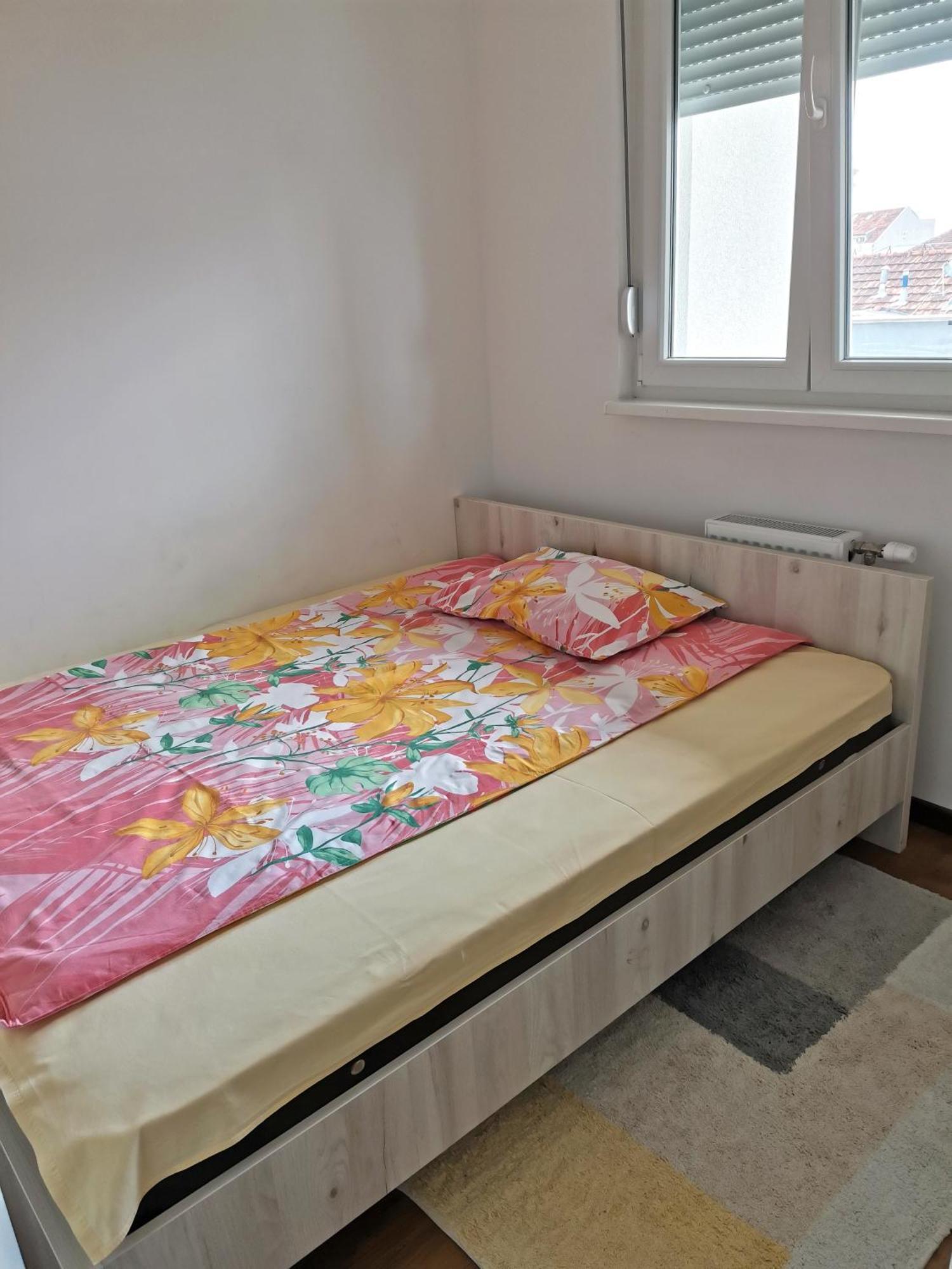 Apartamento Stan Na Dan M Novi Sad Exterior foto